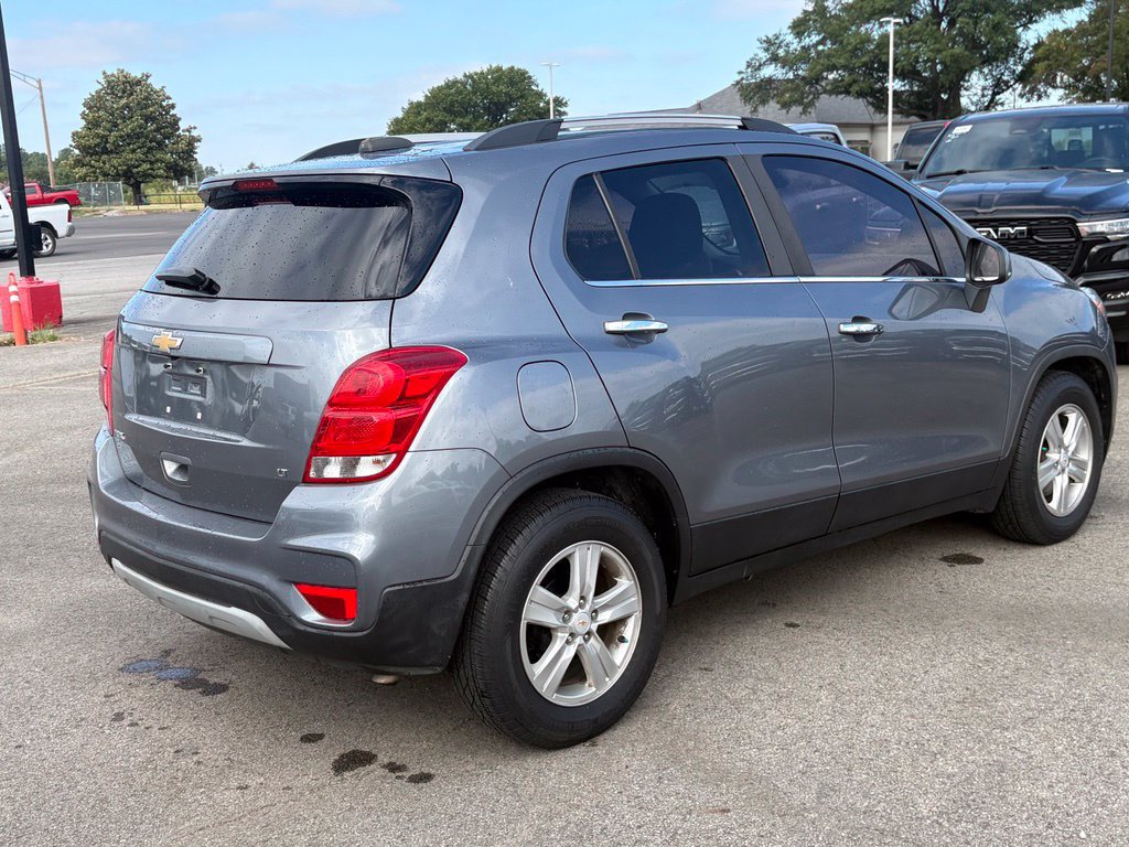Used 2019 Chevrolet Trax LT w/ LT Convenience Package FWD image 8