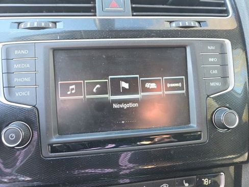 Used 2016 Volkswagen GTI Autobahn image 11