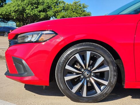 Used 2022 Honda Civic EX image 8