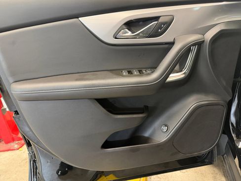Used 2024 Chevrolet Blazer LT w/ Convenience Package FWD image 27