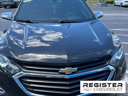 Used 2019 Chevrolet Equinox LT FWD image 1