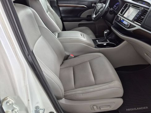 Used 2016 Toyota Highlander Limited Platinum AWD/4WD image 29
