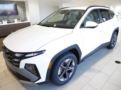 New 2026 Hyundai Tucson SEL FWD image 8