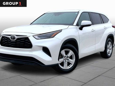 Used 2023 Toyota Highlander L image 1