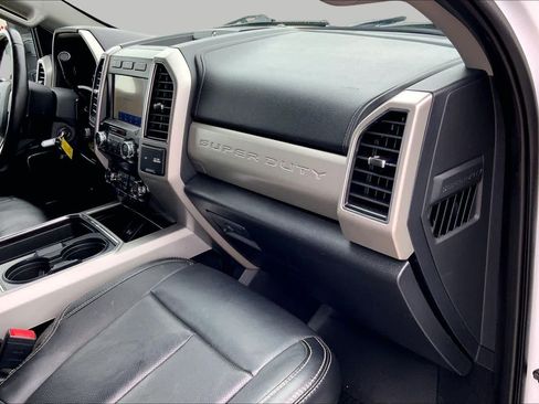 Used 2020 Ford F250 Lariat w/ Lariat Value Package AWD/4WD image 35