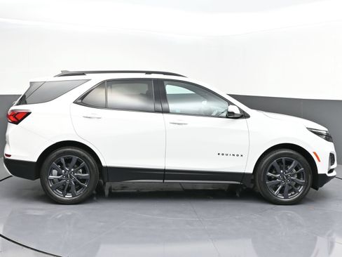 Used 2024 Chevrolet Equinox RS FWD image 8