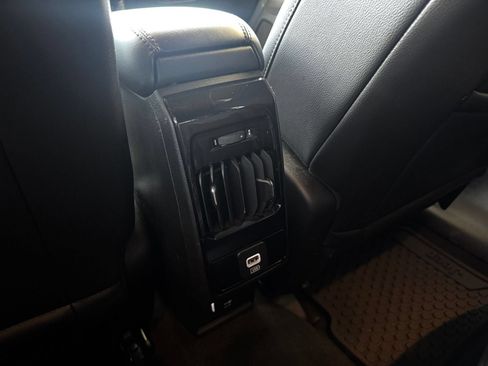 Used 2025 Jeep Compass Trailhawk AWD/4WD image 22