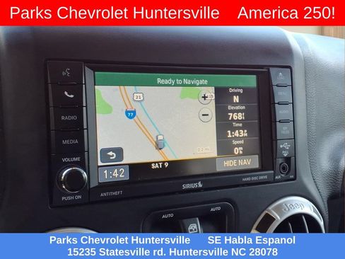 Used 2017 Jeep Wrangler Unlimited Sahara w/ Connectivity Group AWD/4WD image 4