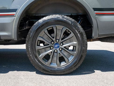Used 2018 Ford F150 Lariat w/ Equipment Group 502A Luxury AWD/4WD image 10