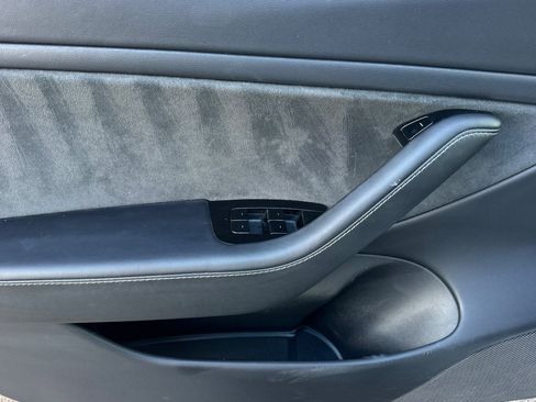 Used 2018 Tesla Model 3 Long Range image 24