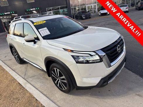 Certified 2024 Nissan Pathfinder Platinum w/ Cargo Package image 3