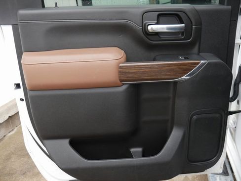 Used 2023 Chevrolet Silverado 2500 High Country w/ Technology Package image 31