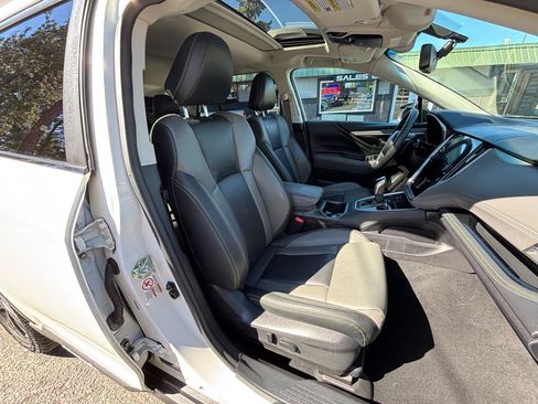 Used 2020 Subaru Outback Onyx Edition XT AWD/4WD image 9