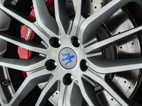 Used 2017 Maserati Quattroporte GTS GranSport RWD image 22