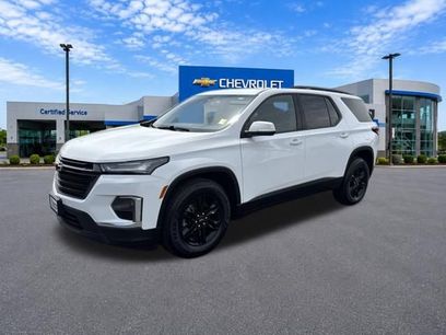Used 2023 Chevrolet Traverse LT w/ Midnight/Sport Edition