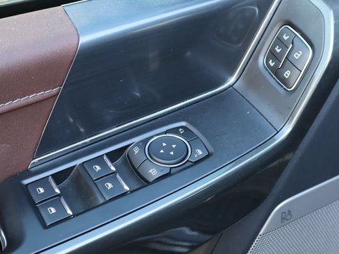 Used 2023 Ford F150 Lariat AWD/4WD image 19