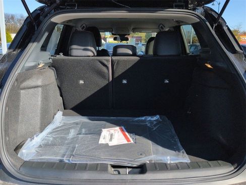 New 2026 Nissan Kicks SR w/ Cold Weather Package image 17