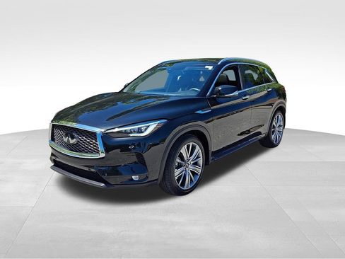 Used 2023 INFINITI QX50 Sensory AWD/4WD image 3