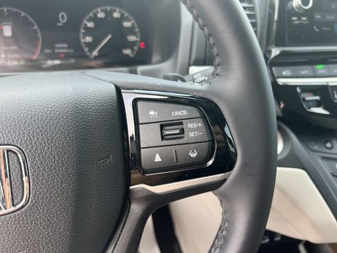 Used 2025 Honda Odyssey EX-L image 20