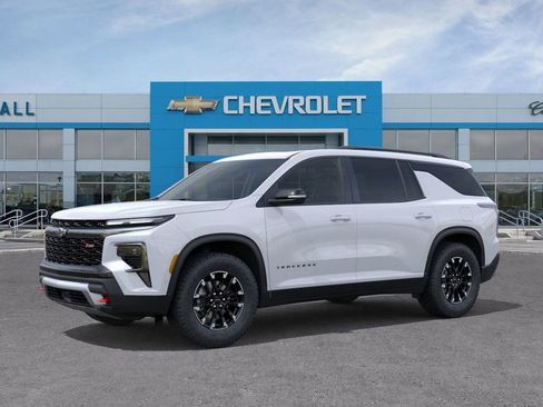 New 2026 Chevrolet Traverse Z71 w/ Enhanced Driving Package image 3