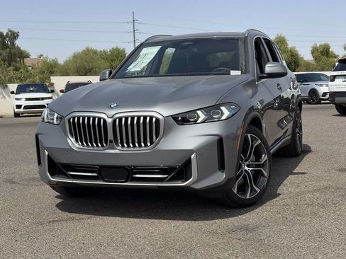 Used 2026 BMW X5 xDrive50e w/ Executive Package AWD/4WD image 3
