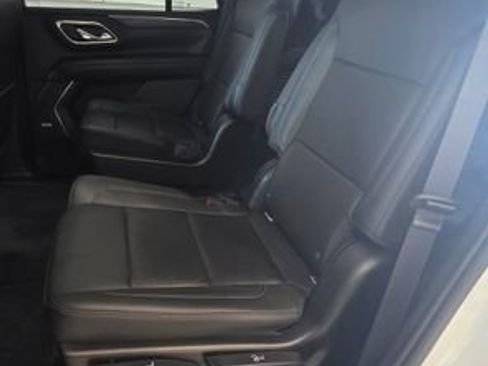 Used 2021 Chevrolet Tahoe LT w/ LT Signature Package image 32