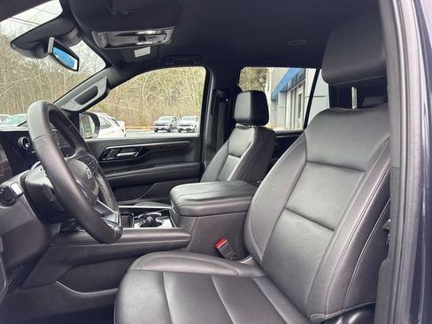 Used 2025 Chevrolet Tahoe Z71 image 9