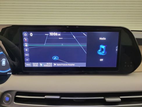 Used 2024 Hyundai Palisade Limited image 18