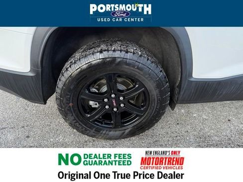 Used 2023 GMC Acadia AT4 w/ Preferred Package image 33