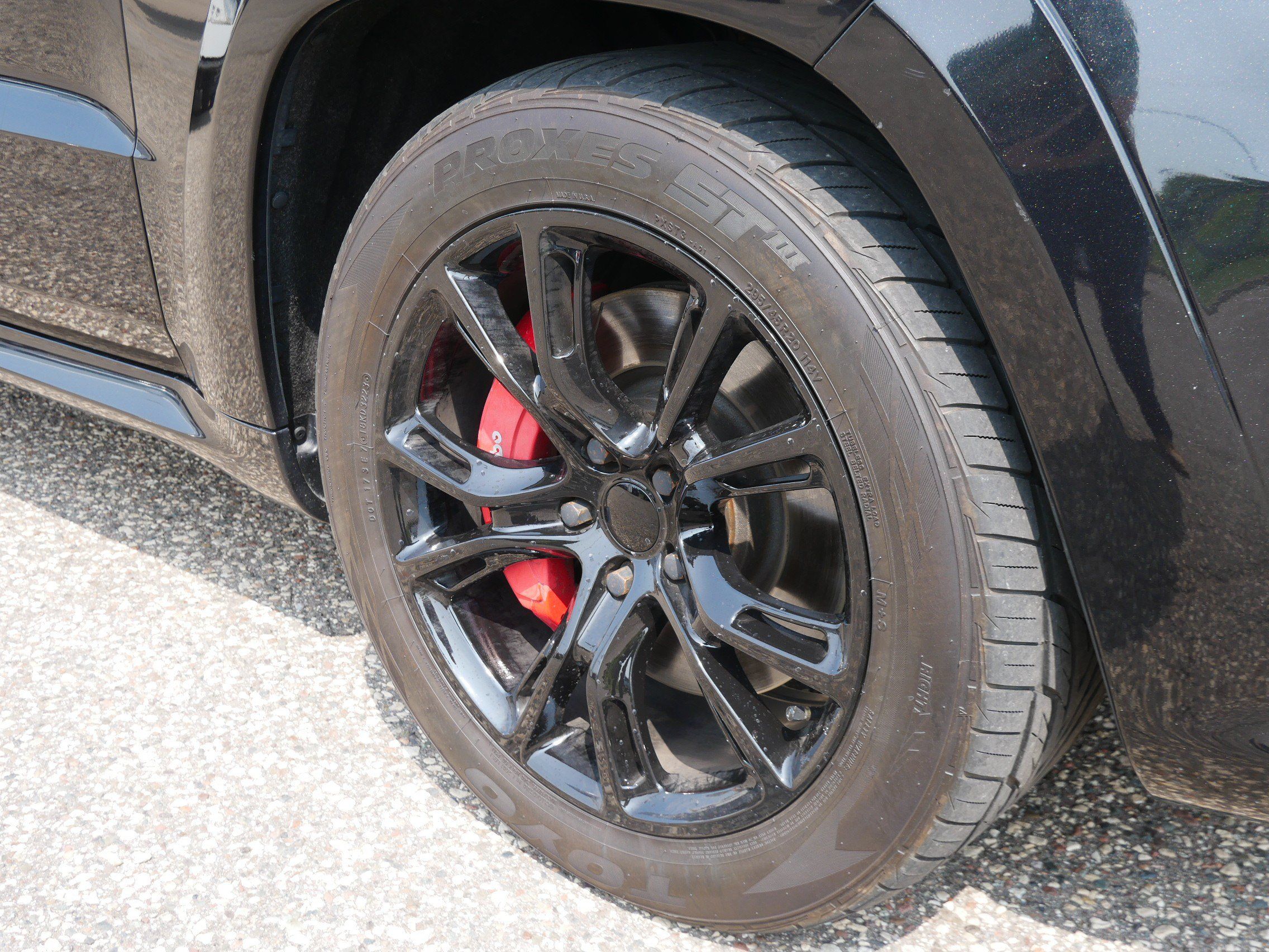 Used 2015 Jeep Grand Cherokee SRT AWD/4WD image 4