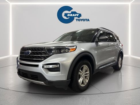 Used 2020 Ford Explorer XLT w/ Equipment Group 202A image 1