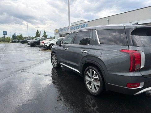 Used 2022 Hyundai Palisade SEL w/ Premium Package AWD/4WD image 16