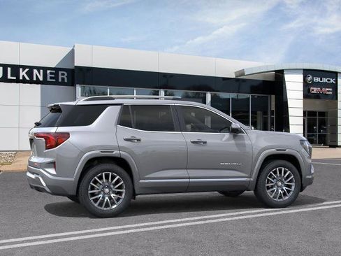 New 2026 GMC Terrain Denali w/ LPO, Floor Liner Package image 5