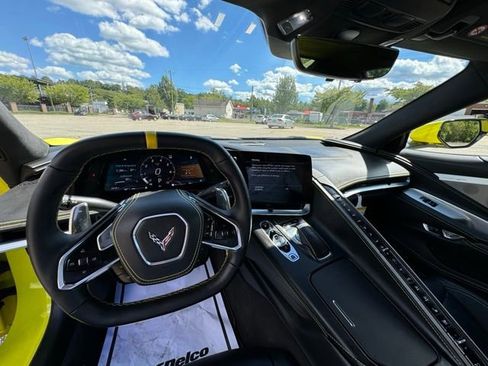 Used 2023 Chevrolet Corvette Stingray Premium Conv w/ 3LT image 13