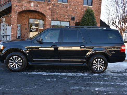 Used 2017 Ford Expedition EL XLT w/ Equipment Group 202A image 4