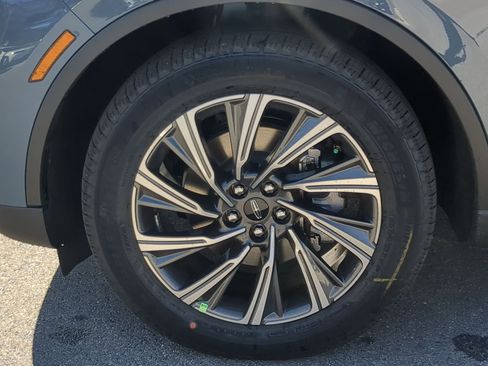 New 2026 Lincoln Aviator 2WD image 9