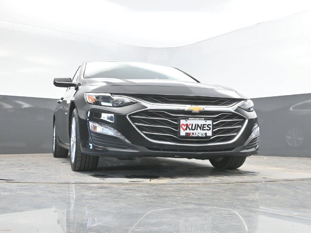 Used 2025 Chevrolet Malibu LT FWD image 30