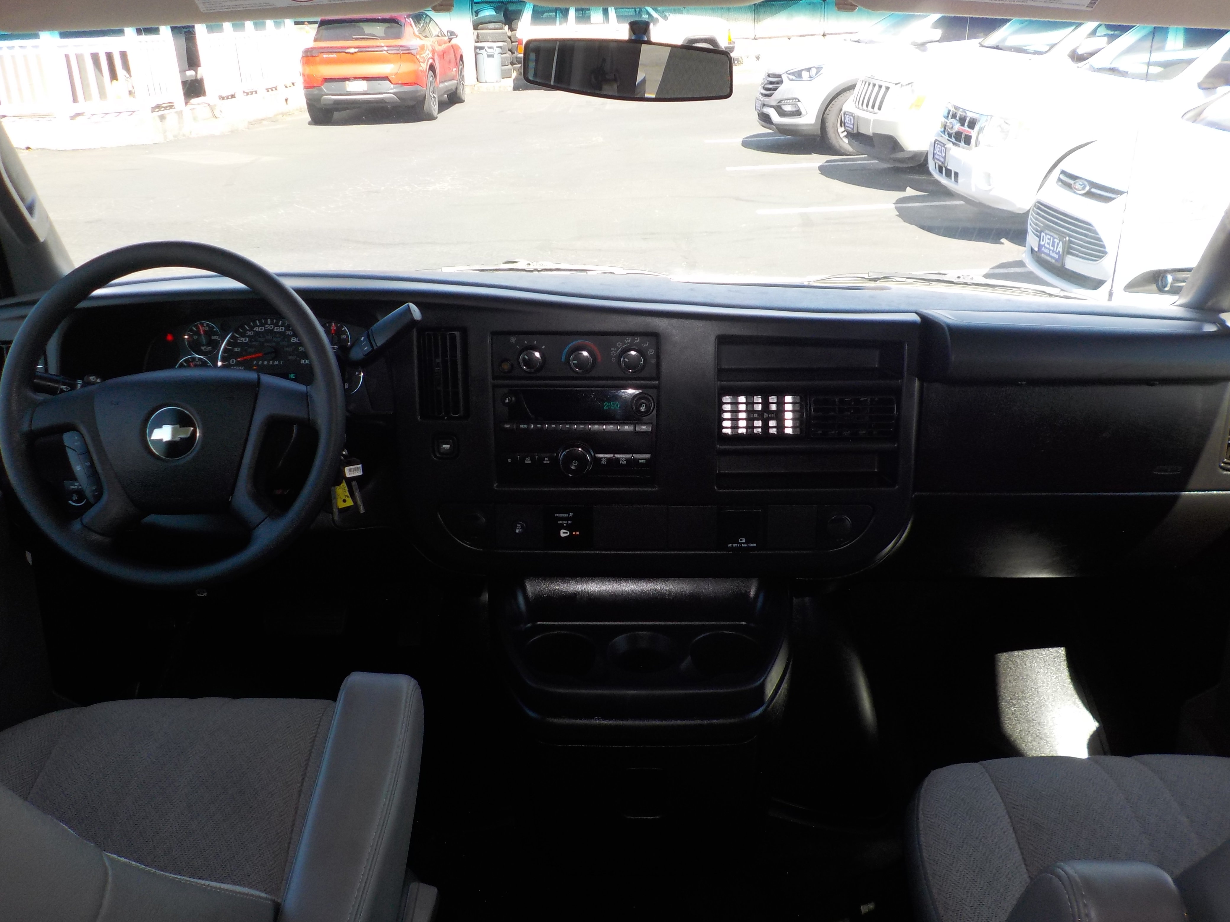 Used 2017 Chevrolet Express 3500 LT w/ LT Preferred Equipment Group RWD image 13