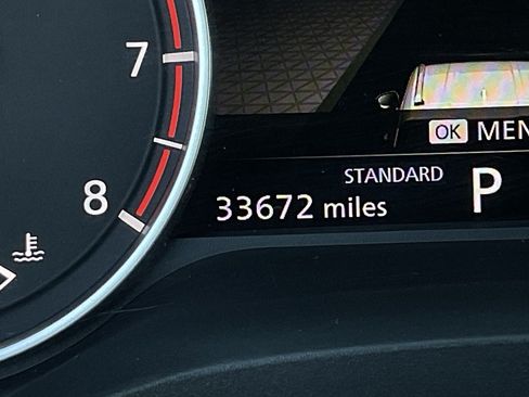 Used 2025 Nissan Rogue SV FWD image 32