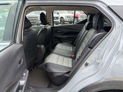 Used 2024 Nissan Kicks SV FWD image 14