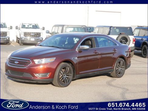 Used 2015 Ford Taurus Limited image 1
