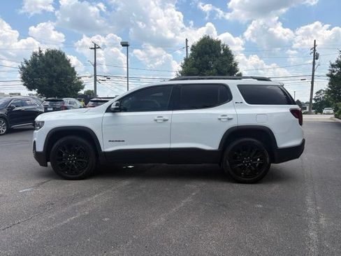 Used 2021 GMC Acadia SLE w/ Driver Convenience Package FWD image 2