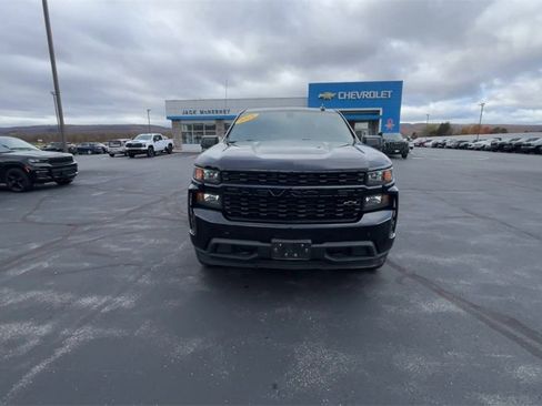 Certified 2022 Chevrolet Silverado 1500 Custom w/ LPO, Blackout Package image 3