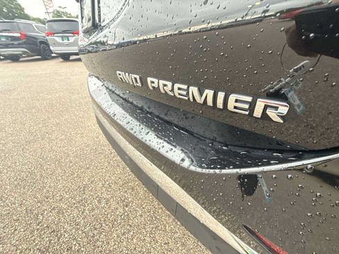 Certified 2021 Chevrolet Equinox Premier AWD/4WD image 32