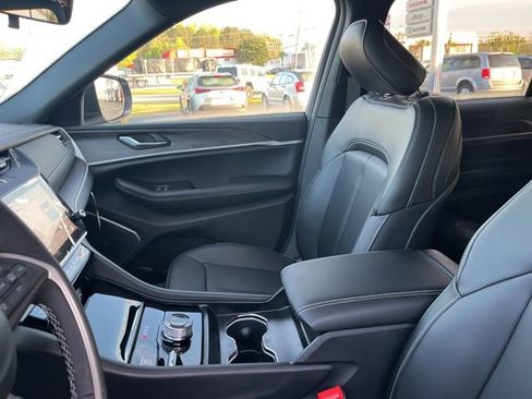 New 2026 Jeep Grand Cherokee L Limited AWD/4WD image 10