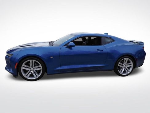Used 2018 Chevrolet Camaro SS RWD image 4