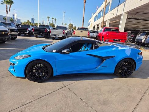 Certified 2024 Chevrolet Corvette Z06 w/ Stealth Interior Trim Package RWD image 3