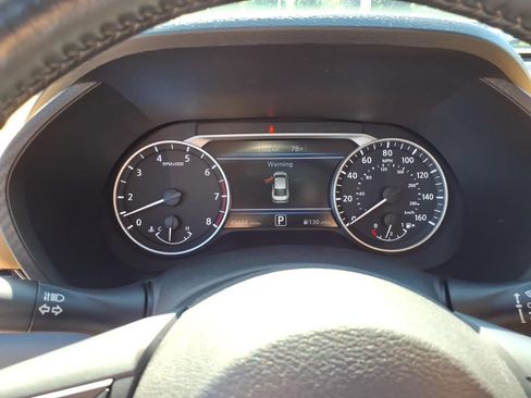 Certified 2022 Nissan Sentra SV w/ SV Premium Package FWD image 9