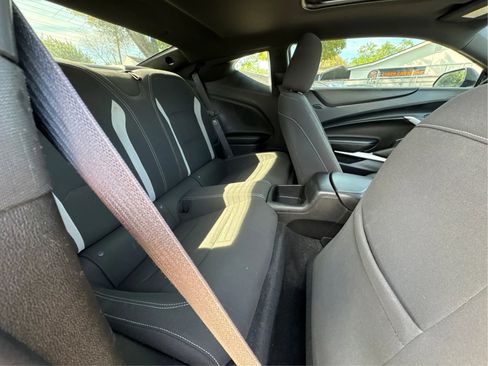 Used 2018 Chevrolet Camaro LT w/ RS Package image 23