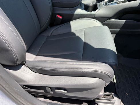 Used 2025 Subaru Outback Limited w/ Popular Package #2 AWD/4WD image 7